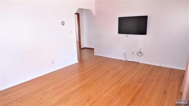 707 5th St - Photo 2 of 17