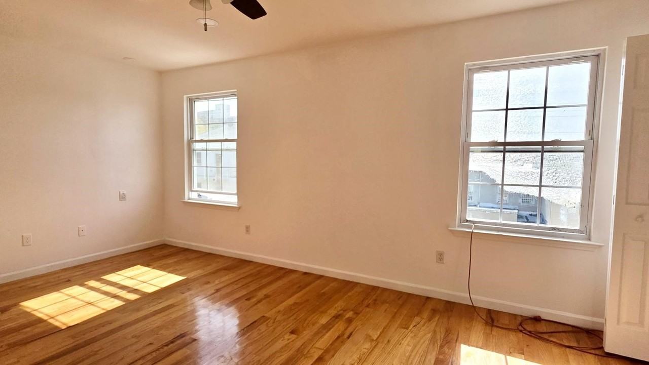 71 Logan Ave #2 - Photo 4 of 11