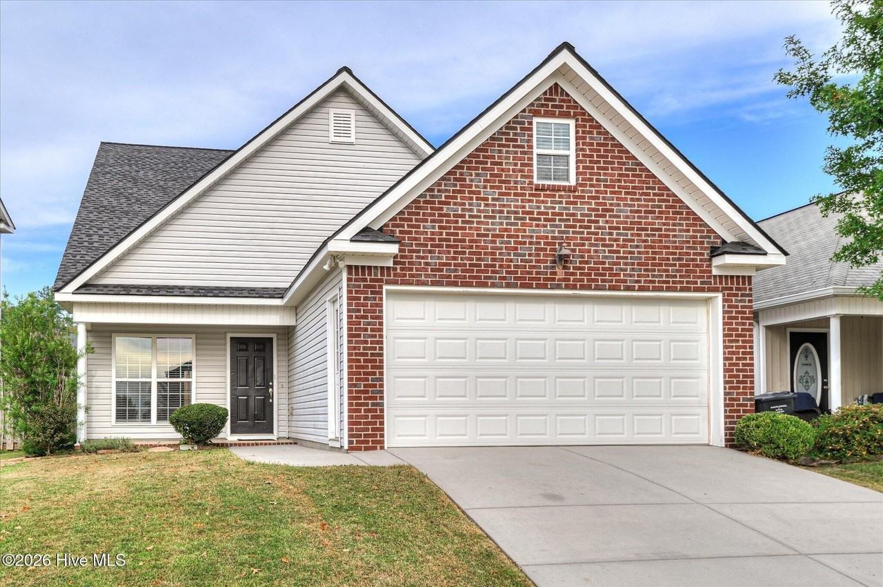 613 Dunrobin Ln - Photo 3 of 44