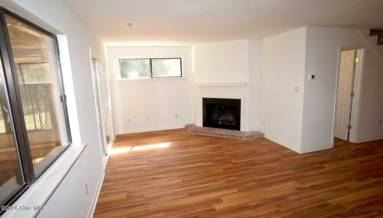 108 Quarterdeck Townes - Photo 6 of 25