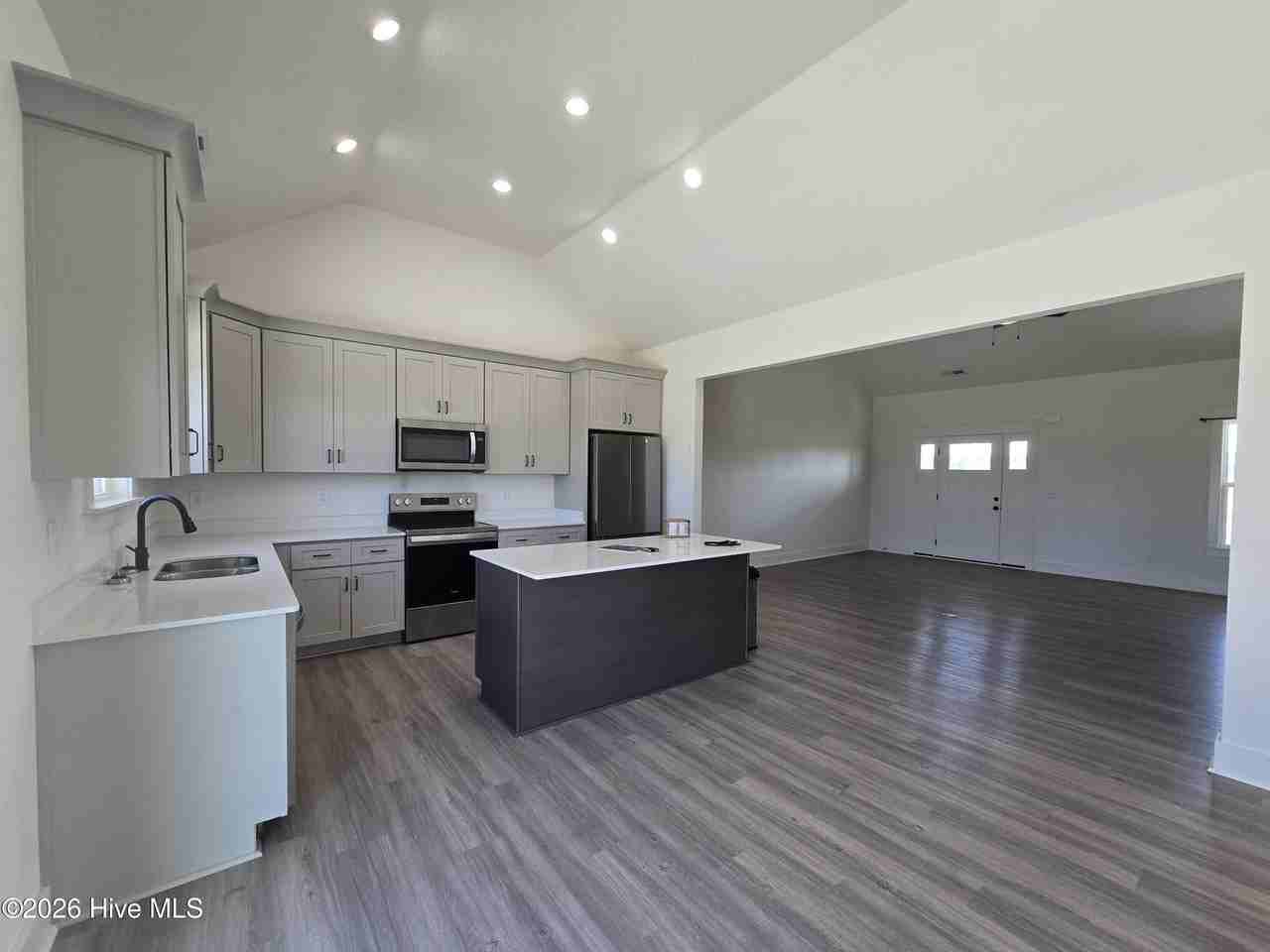 477 N Trotman Rd - Photo 4 of 15