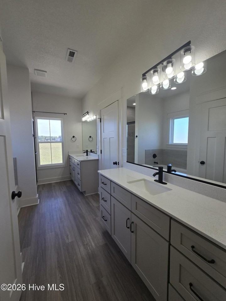 477 N Trotman Rd - Photo 6 of 15