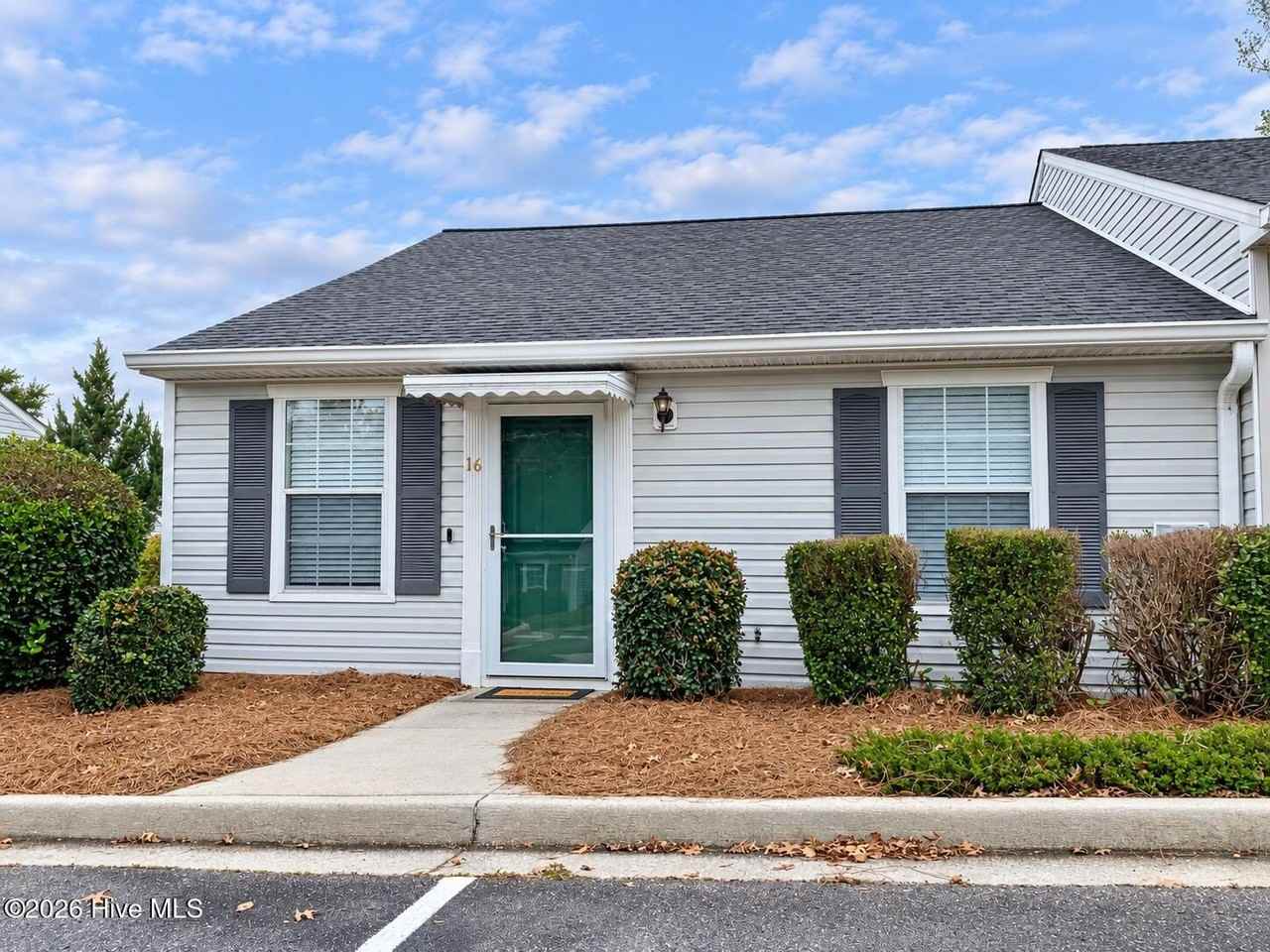 16 Summit Commons Ct