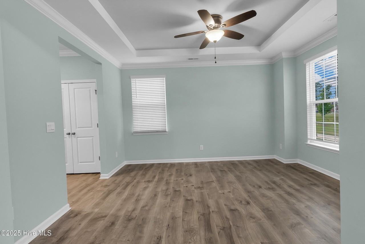 1011 Yellowwood Aly - Photo 5 of 37