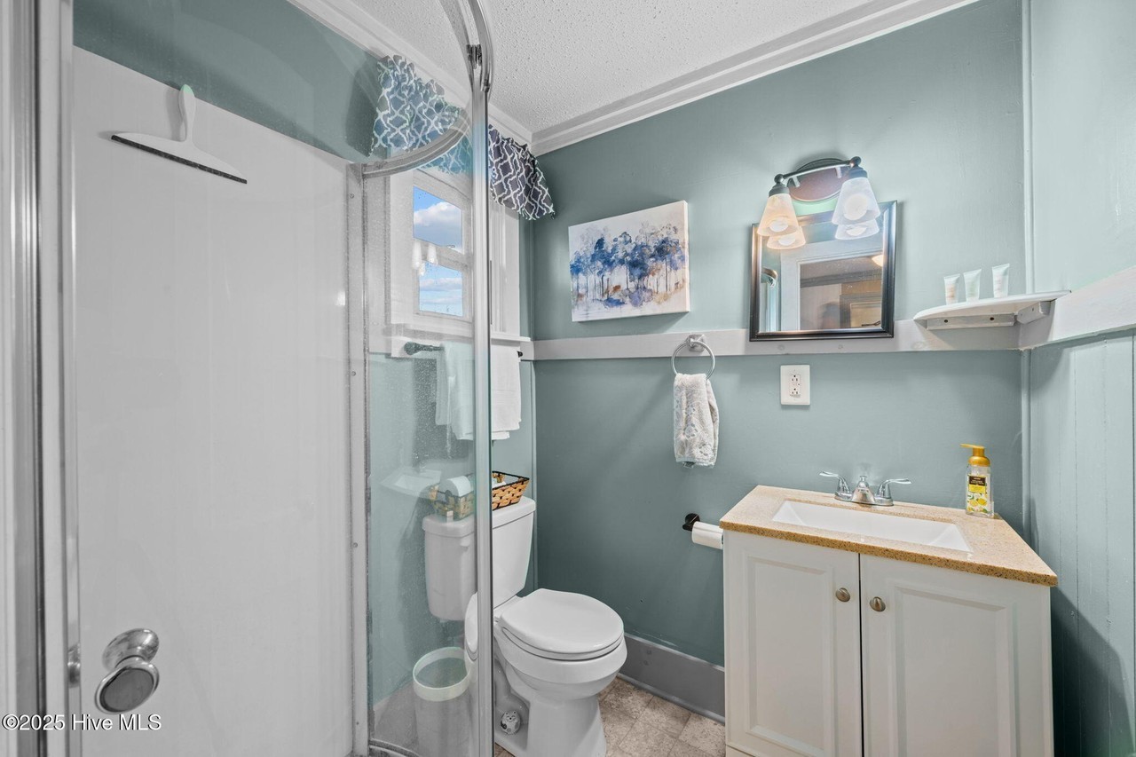 411 George St #4 - Photo 4 of 18