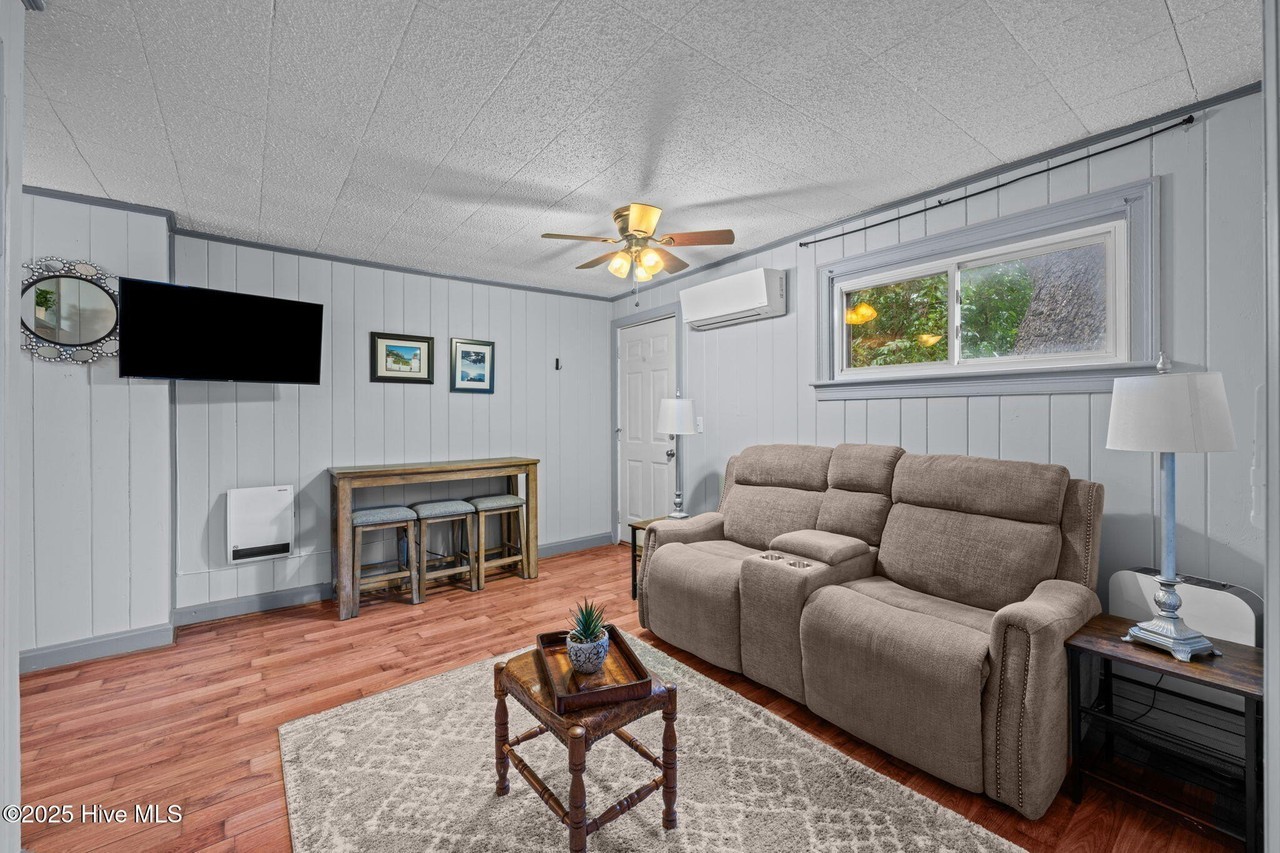 411 George St #4 - Photo 6 of 18