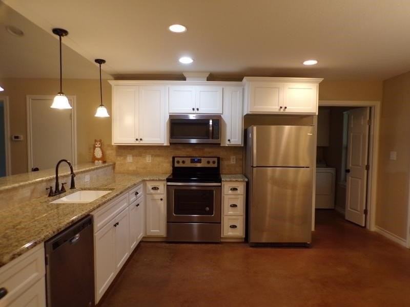 203 Island Lodges Dr - Photo 2 of 15