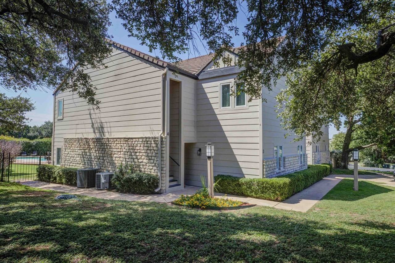 605 Port - Photo 2 of 25