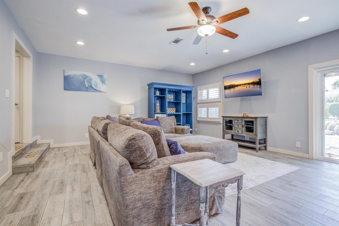 605 Port - Photo 6 of 25