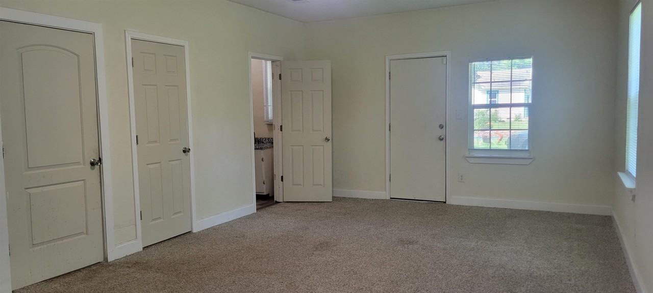 1002 Morrison St - Photo 6 of 16