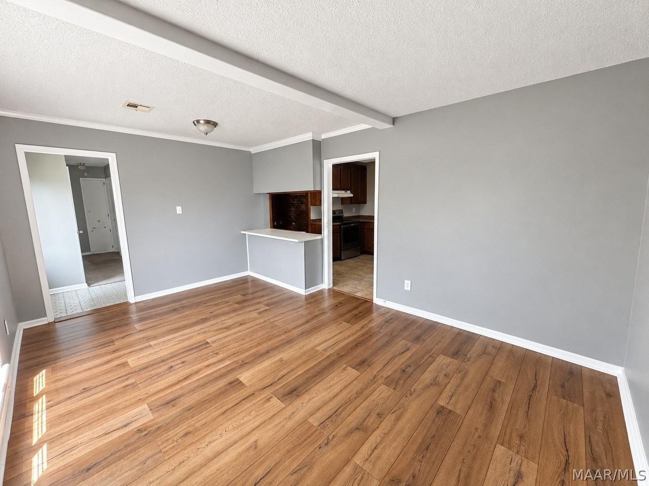 329 Eagerton Rd - Photo 5 of 9