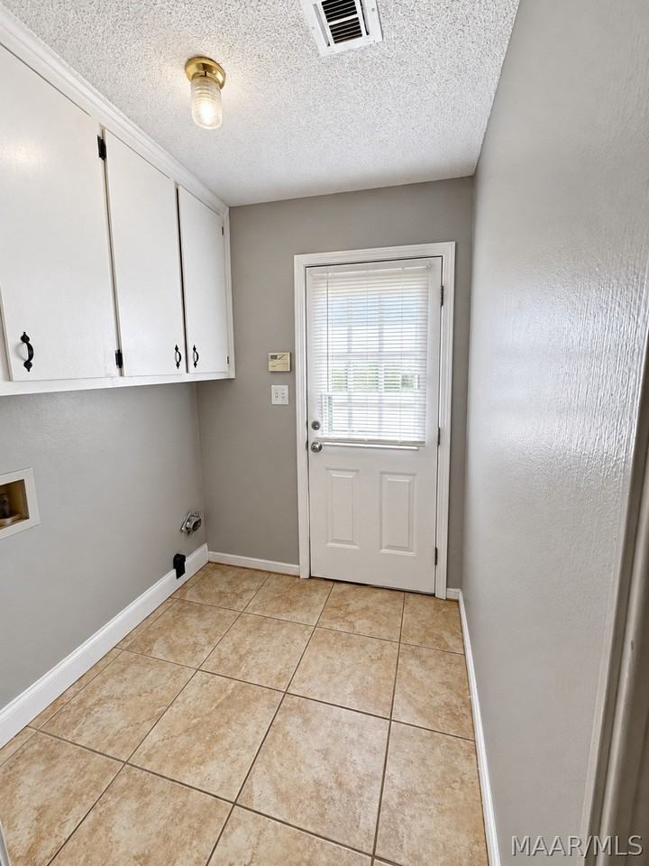 329 Eagerton Rd - Photo 7 of 9