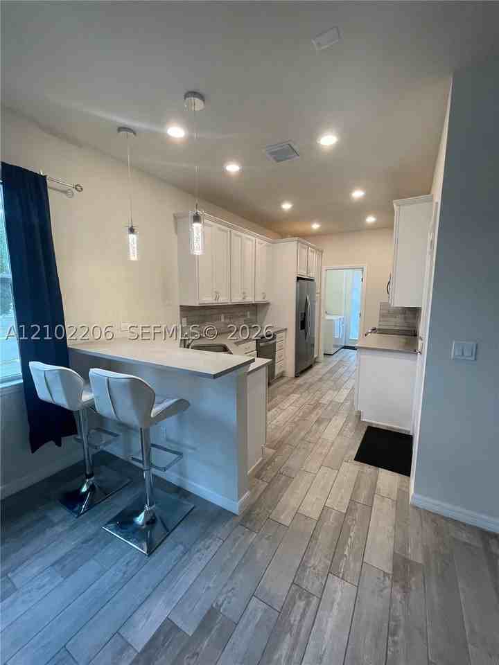 4860 Eucalyptus Dr #1 - Photo 5 of 29