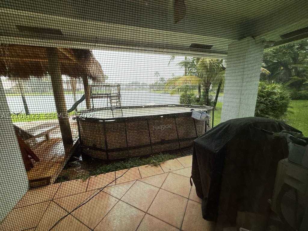 5771 Sw 88th Ter - Photo 7 of 20
