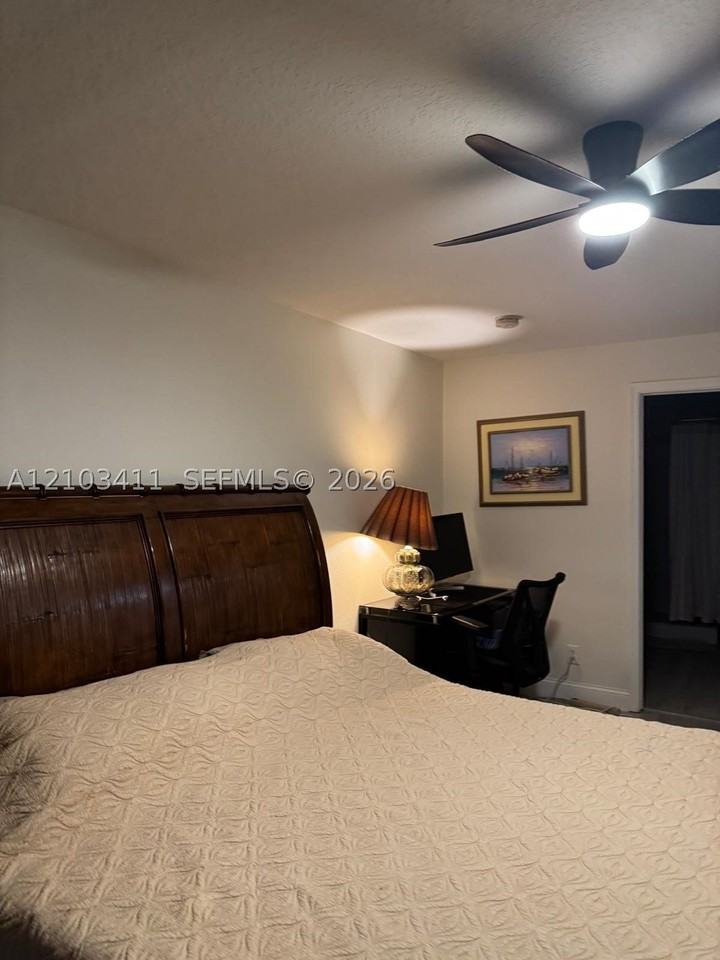 2714 Serenity Cir N - Photo 4 of 11