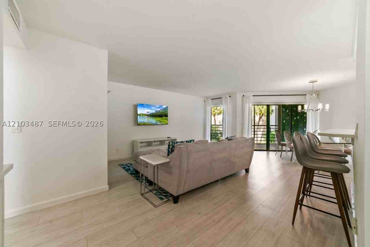 5850 Camino Del Sol #206 - Photo 5 of 27