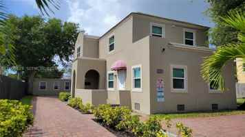featured image of 306 Hawthorne Dr #2