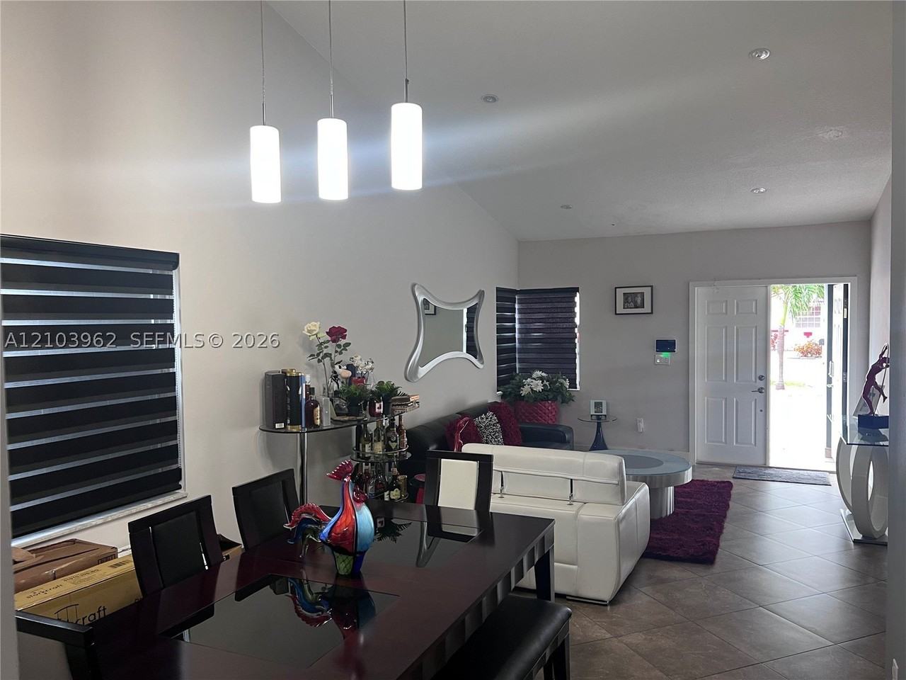 722 Nw 134th Ave - Photo 4 of 26