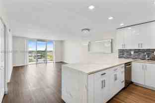 16710 Ne 9th Ave #608 - Photo 1 of 1