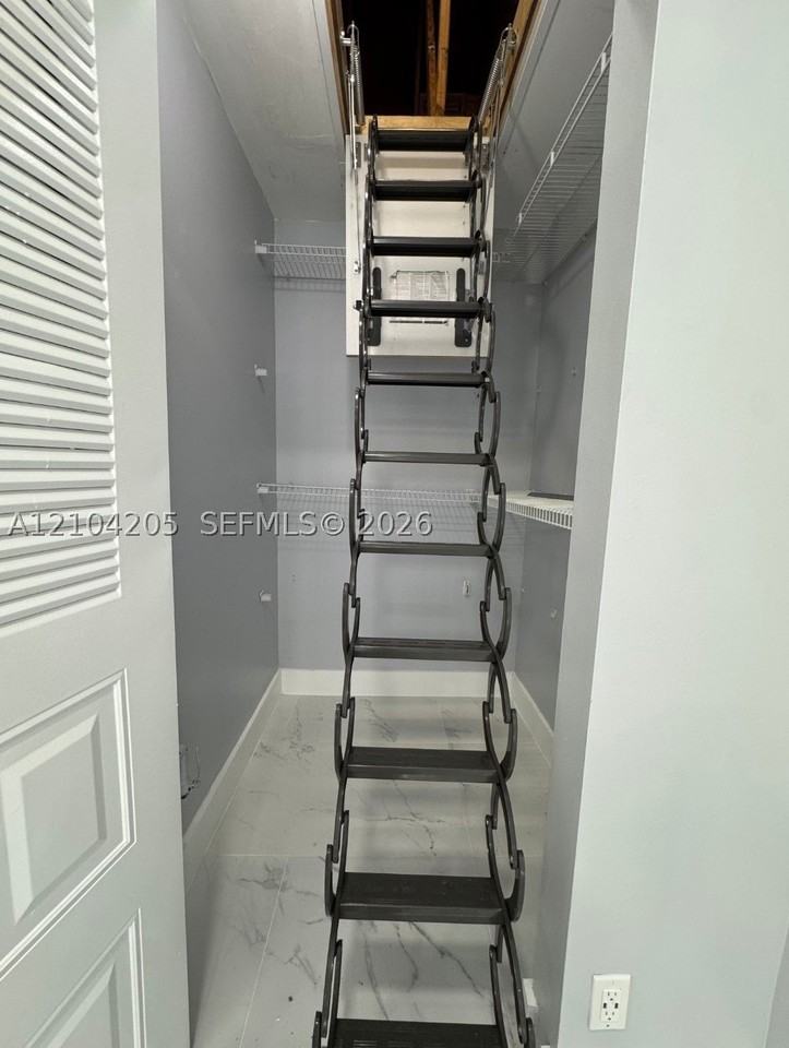 9077 Sw 138th Pl #9077 - Photo 2 of 13