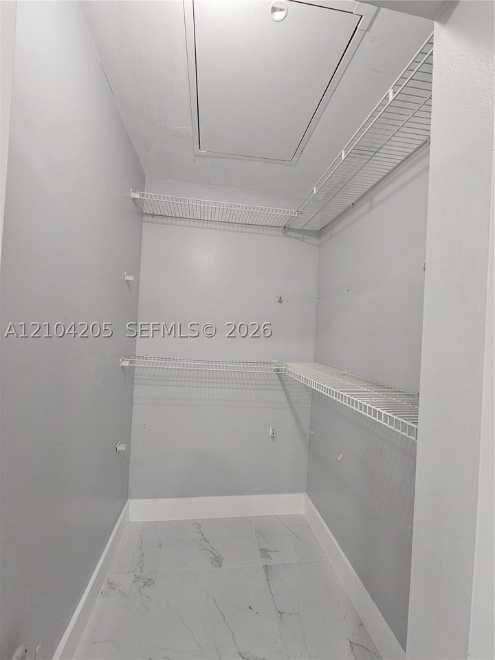 9077 Sw 138th Pl #9077 - Photo 5 of 13