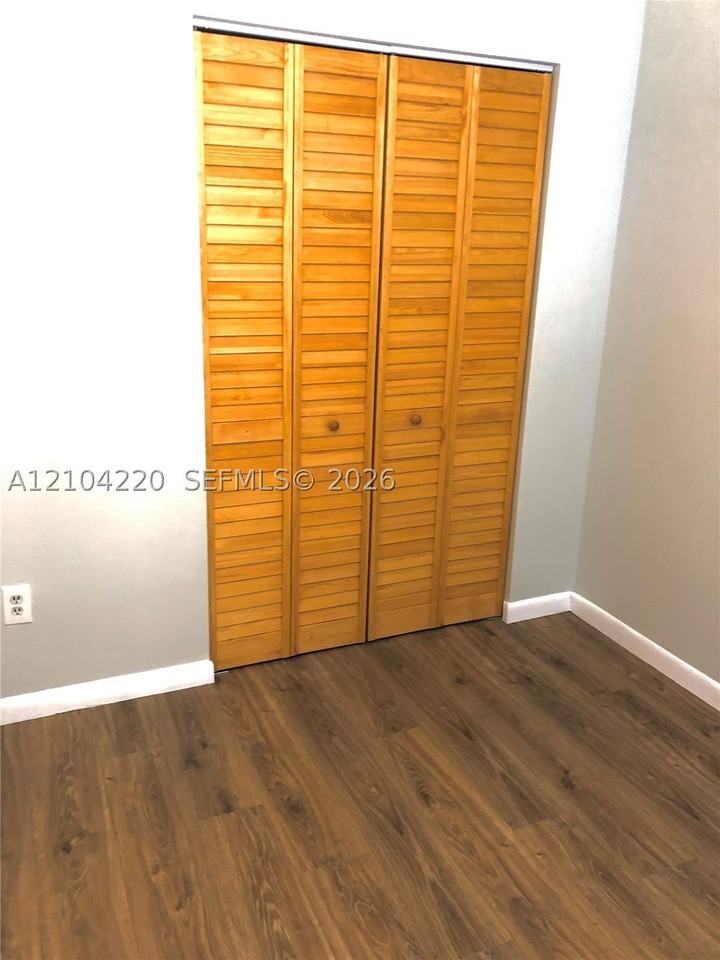 18246 Mediterranean Blvd #6-10 - Photo 5 of 21