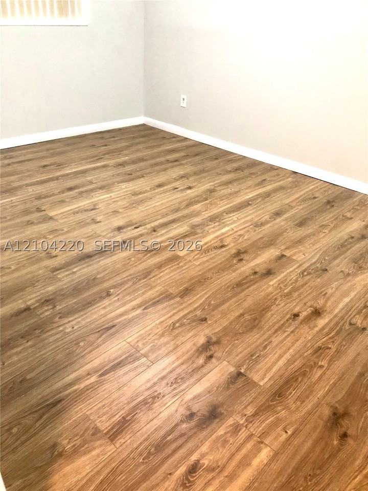 18246 Mediterranean Blvd #6-10 - Photo 7 of 21