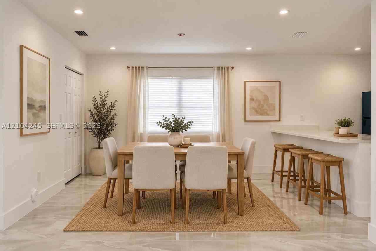 2924 Nw 58th St #2924 - Photo 4 of 20