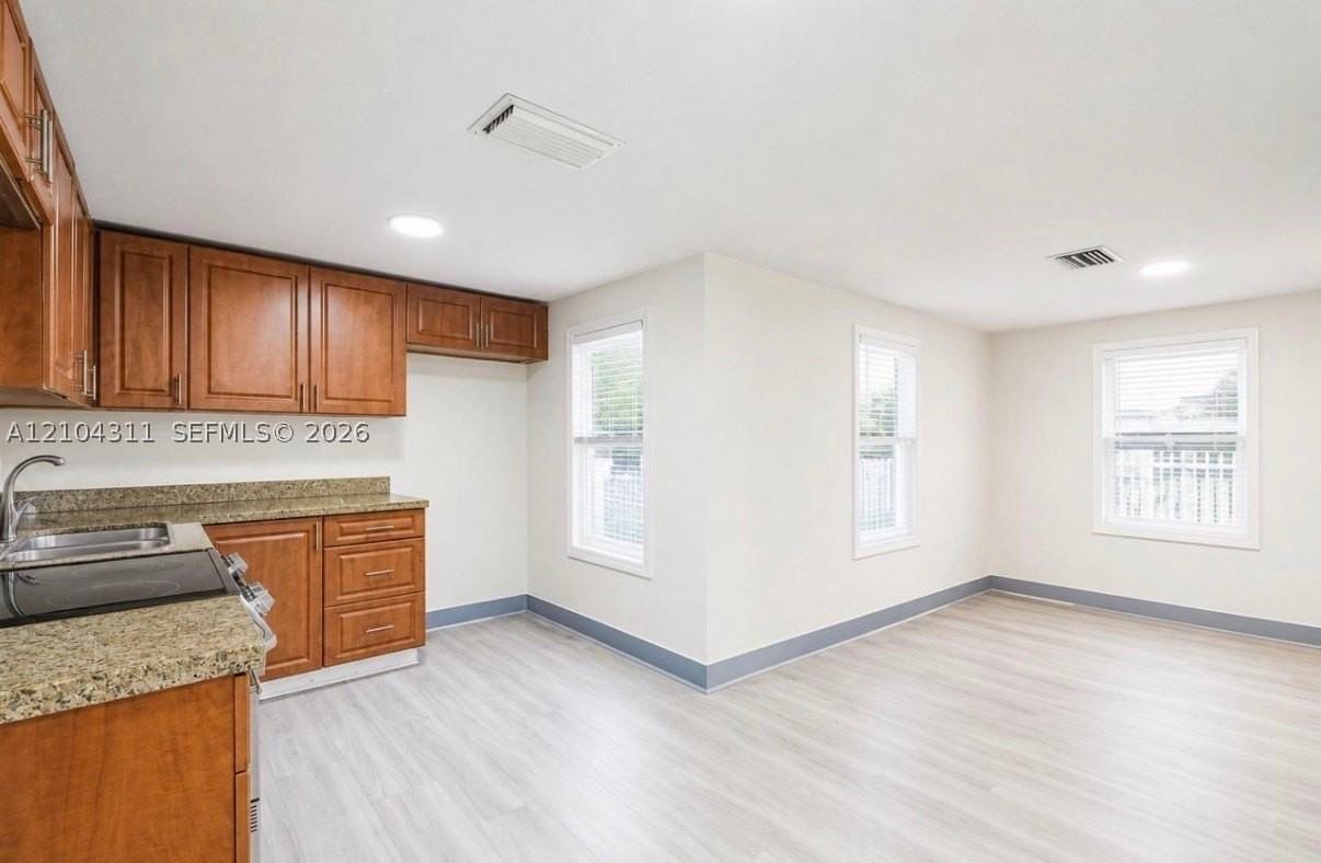 1296 Nw 72nd St - Photo 6 of 10