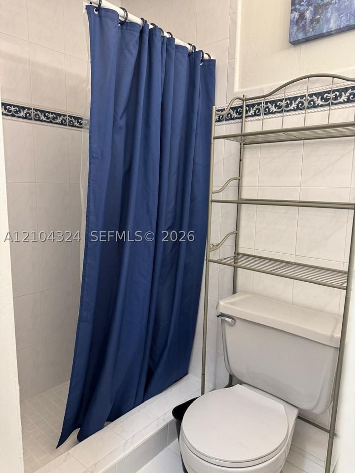 89xx SW 83rd St #1 - Photo 6 of 10