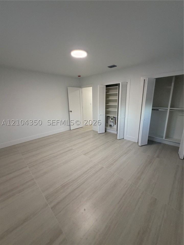 20 W 37th St #2 - Photo 3 of 18