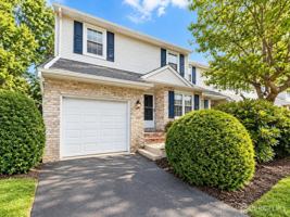 featured image of 10 Snowflake Ln