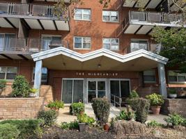 featured image of 123 S Adelaide Ave #2C