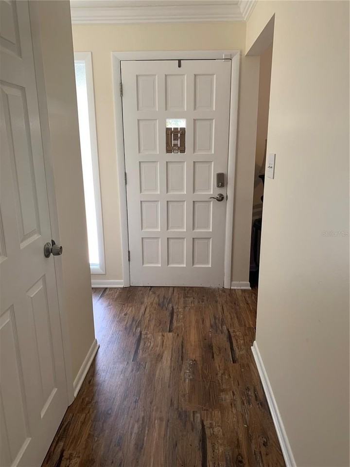 4017 Nw 36th Ter - Photo 2 of 8