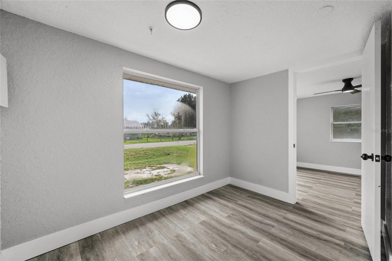 1608 Hope St - Photo 5 of 21