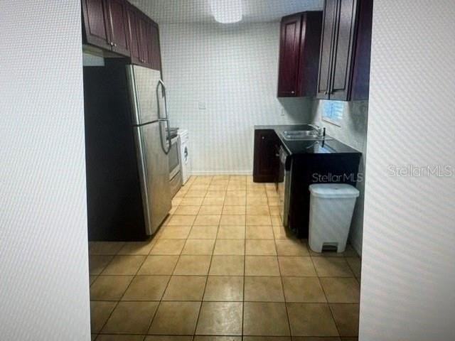 121 S Glenwood Ave - Photo 3 of 8