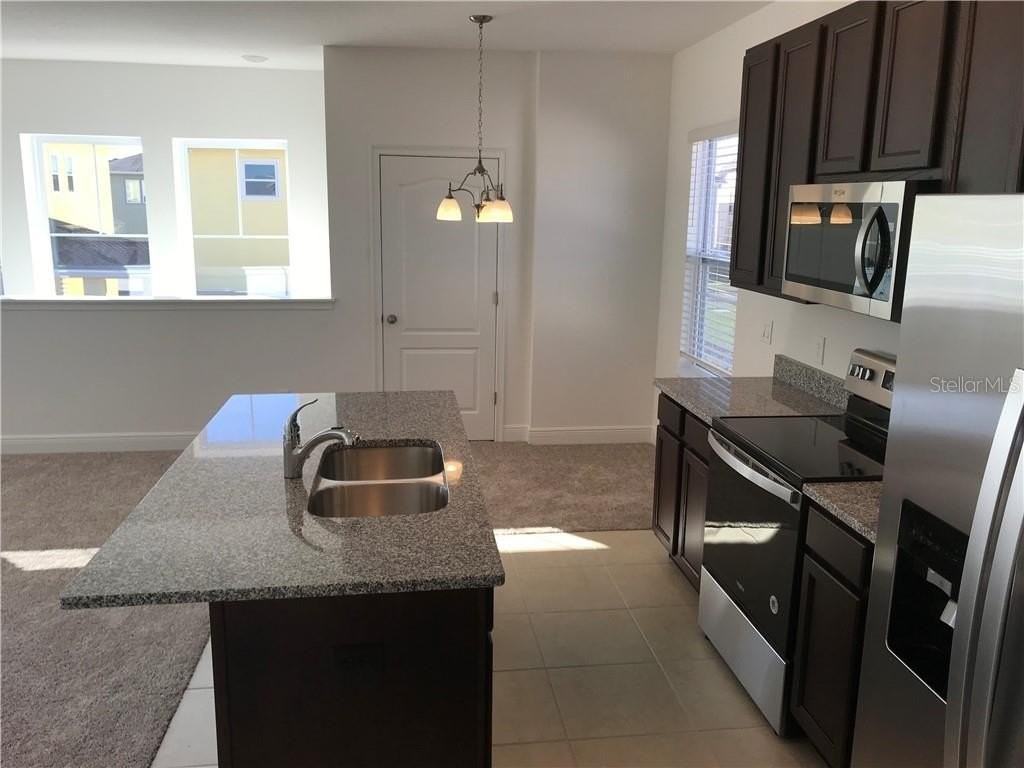 14146 Gullstrand Ave - Photo 4 of 11