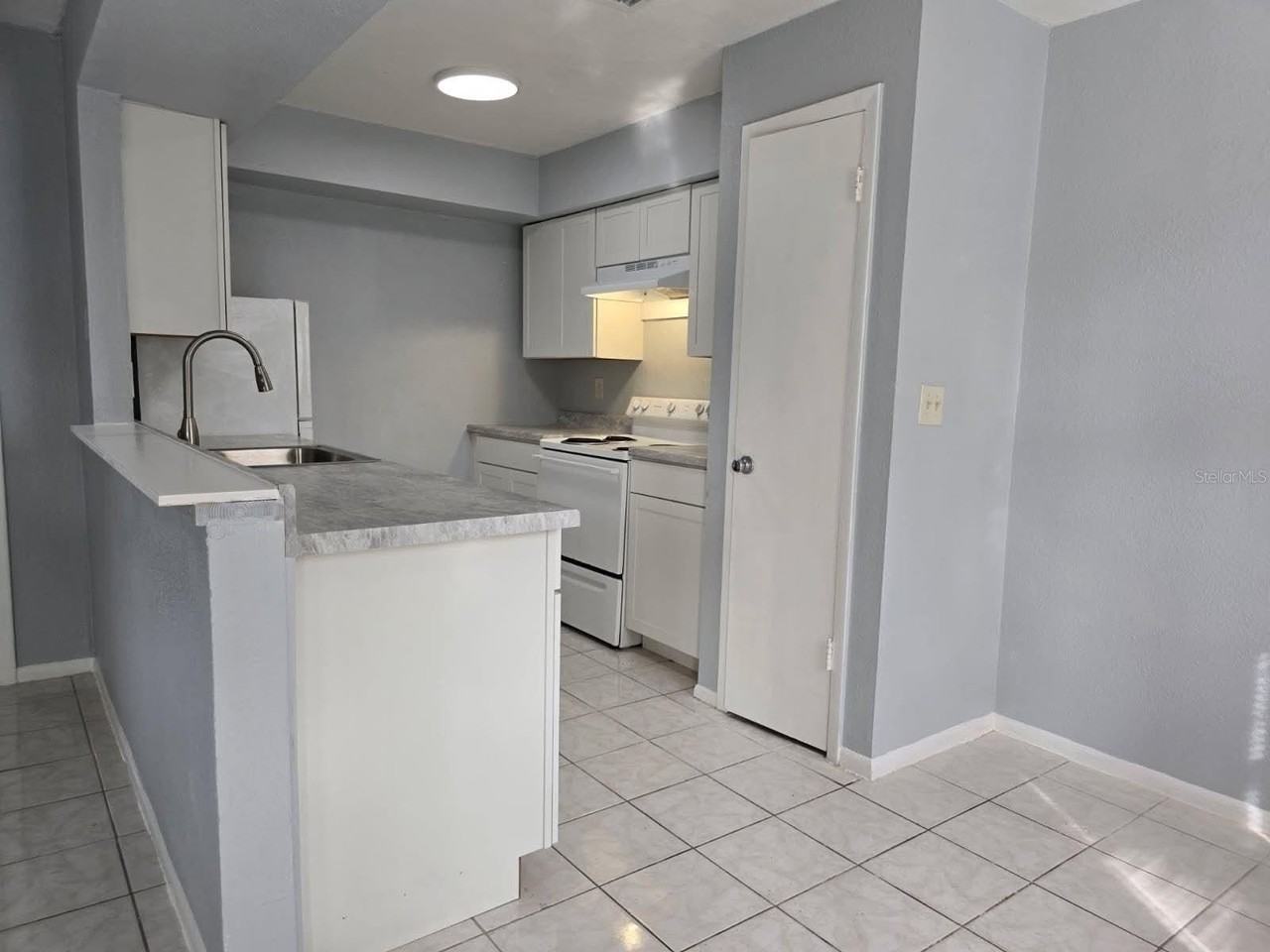 613 Marianna Rd #613 - Photo 3 of 8