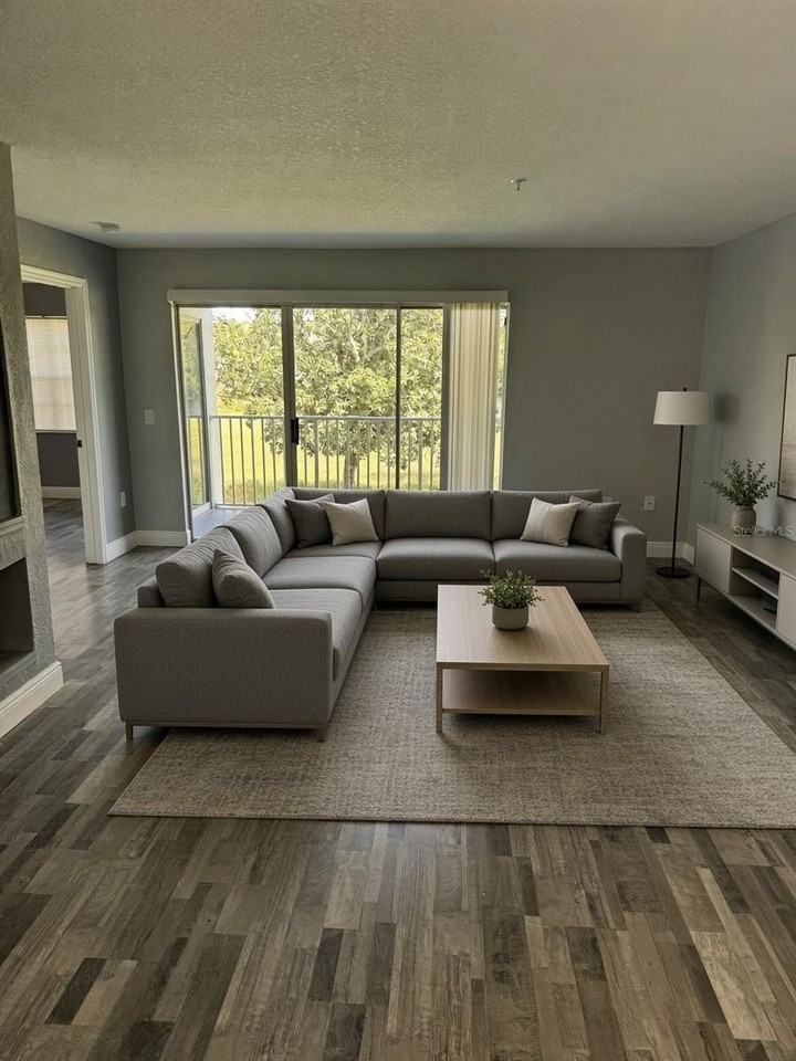 14049 Fairway Island Dr #125 - Photo 6 of 19