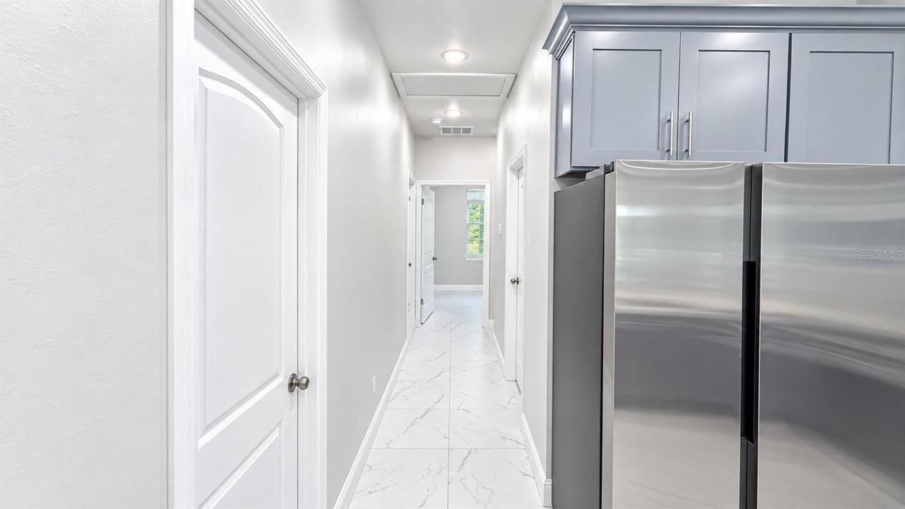 409 Beckley St - Photo 6 of 19