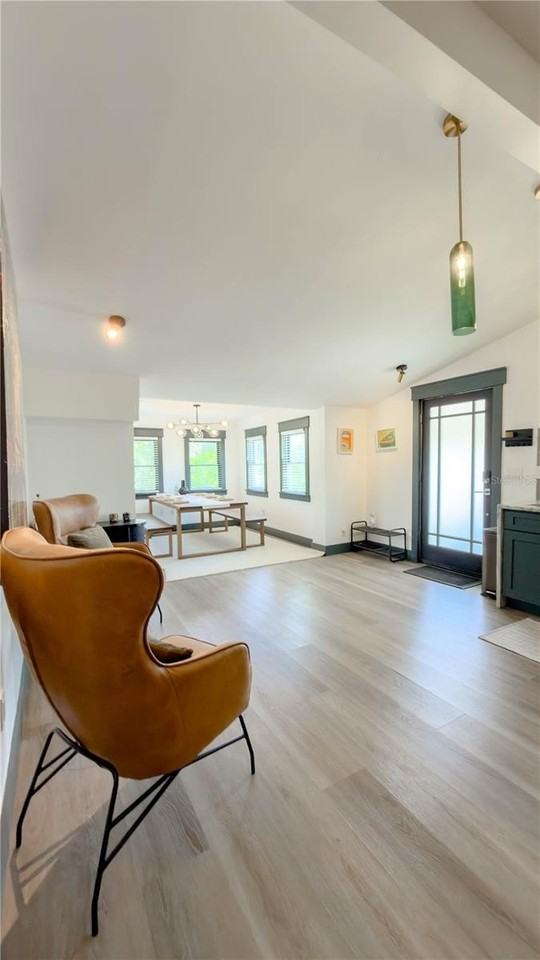 407 E Palm Ave #102 - Photo 5 of 28