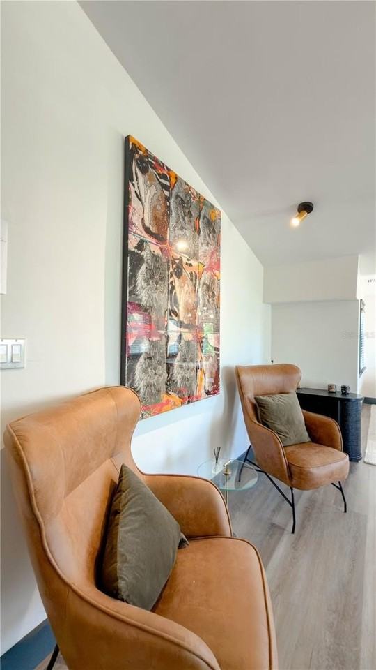 407 E Palm Ave #102 - Photo 6 of 28