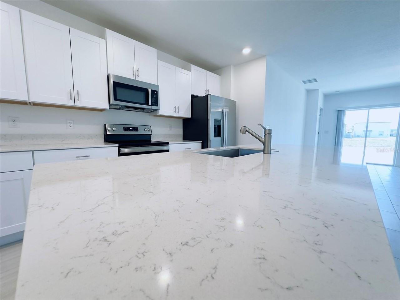 11773 Radiant Shore Loop - Photo 7 of 50