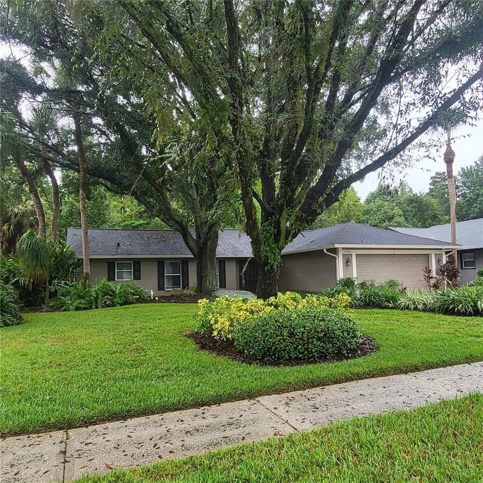 14906 Winterwind Dr - Photo 2 of 50