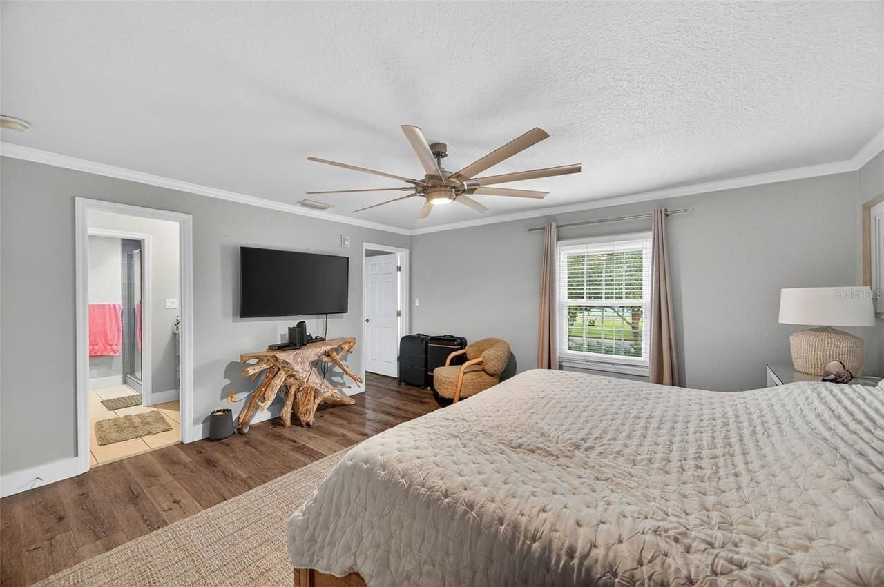 4924 Beach Dr Se #F - Photo 3 of 49