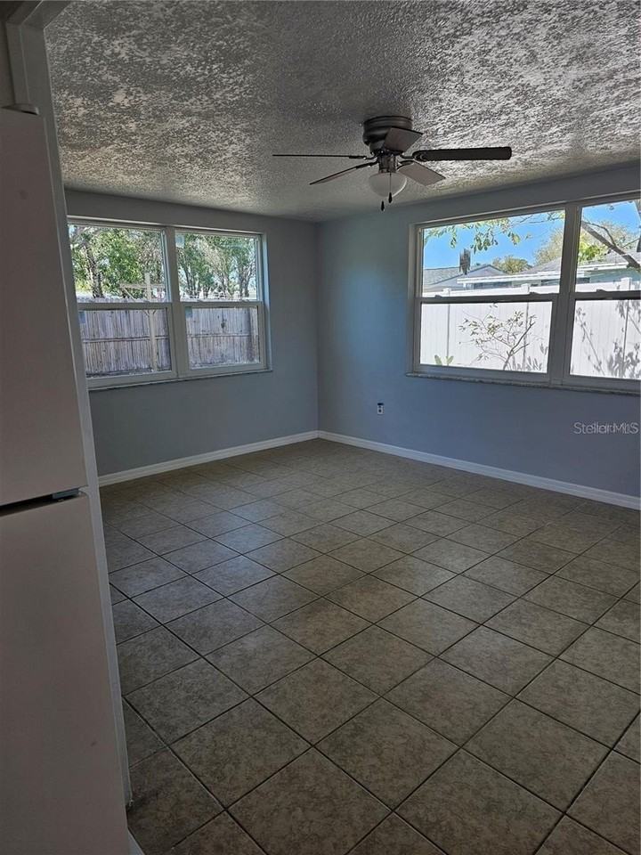 7425 Abalone Dr - Photo 5 of 6