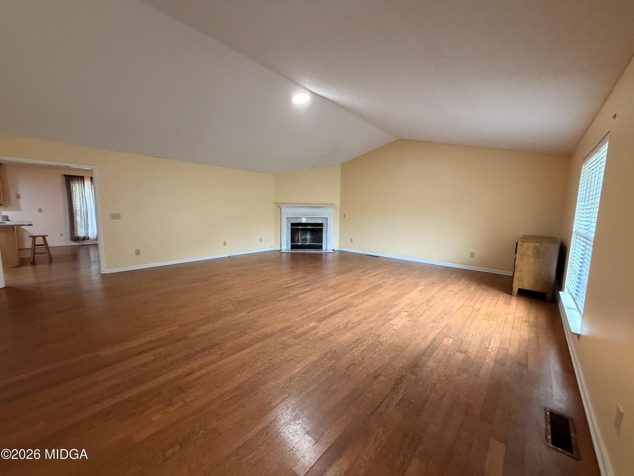 300 Bennie Pl - Photo 2 of 17