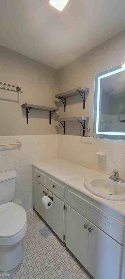 21520 Kelly Rd - Photo 3 of 11