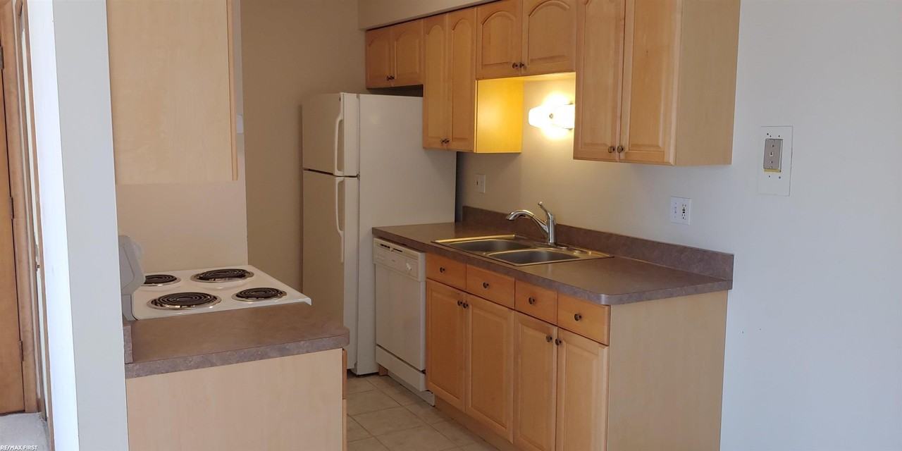 22513 Masonic Blvd #89 - Photo 5 of 21