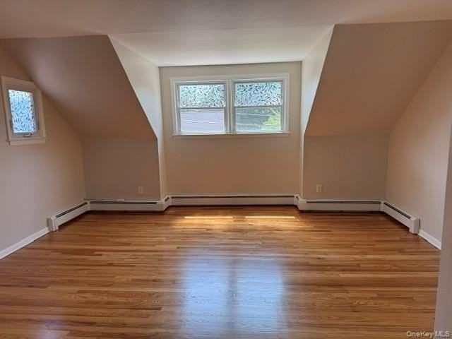 187 E 11th St #B - Photo 6 of 17